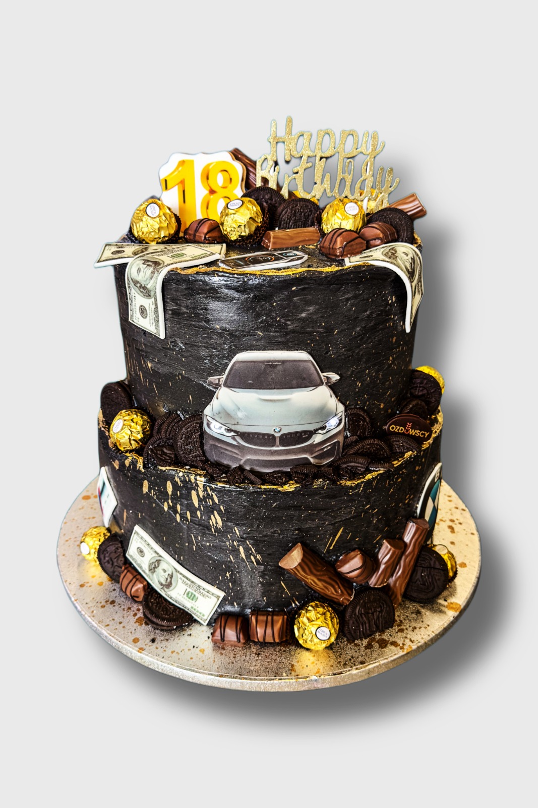 Tort urodzinowy wydruk cukrowy - czarny auto kasa słodycze